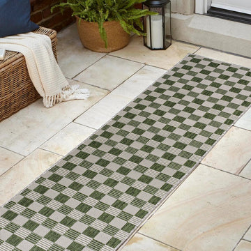 Aimee Traditional Cottage Checkerboard Indoor/Outdoor Area Rug